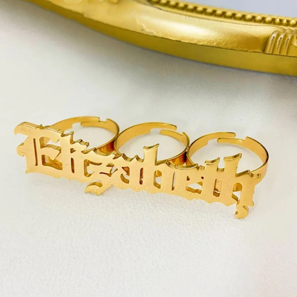 Niestandardowy pierścionek z i – Initial Ring Custom recenzja i cena