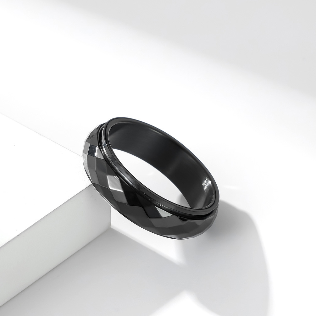 Męski antyciśnieniowy pierście – Initial Ring Custom recenzja i cena